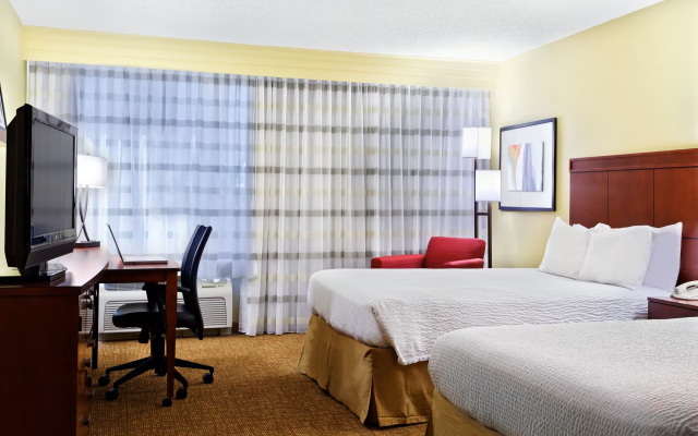 Corner Twin room