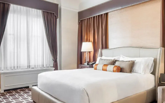Buckingham Double Suite with balcony