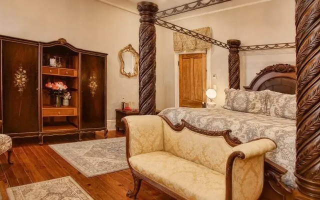 The Pulaski Double room