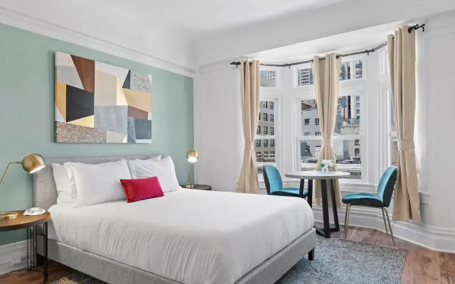 Bay Windows Double room