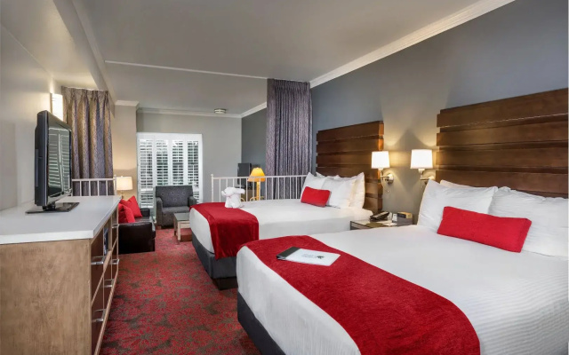 2 Bedrooms Deluxe Suite