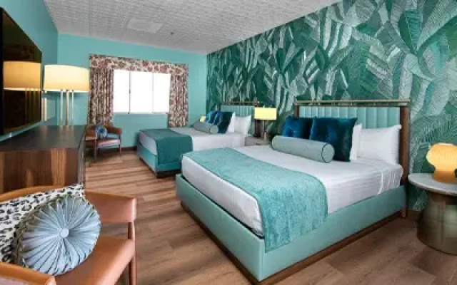 Original 47 Quadruple room