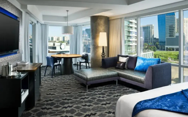 Double Studio Suite with balcony and with city view