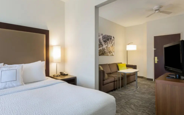 Hearing Accessible Mobility Accessible Double Suite