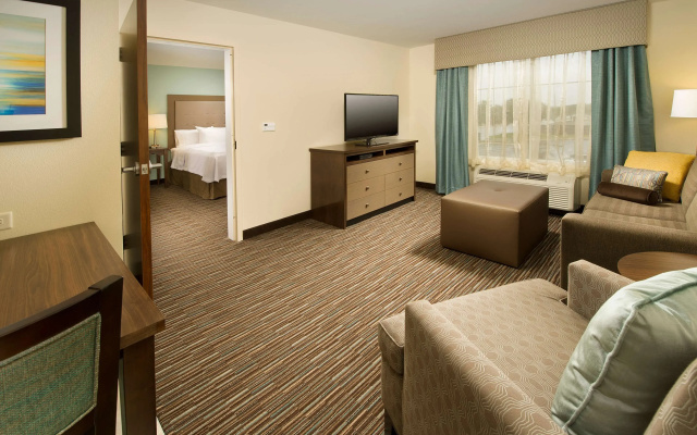 Accessible Quadruple Suite