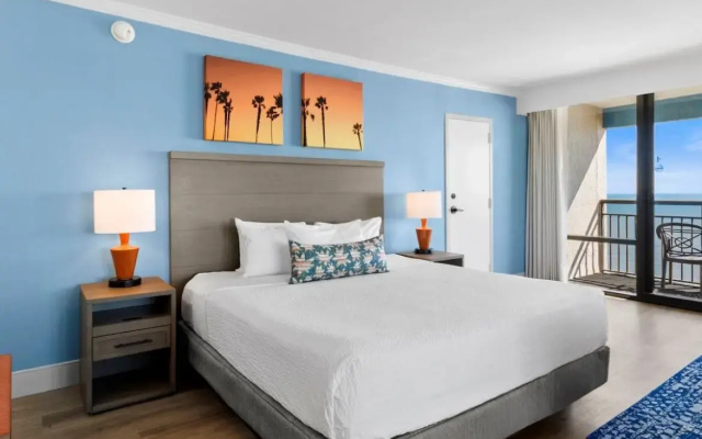 Deluxe Double Penthouse Efficiency oceanfront