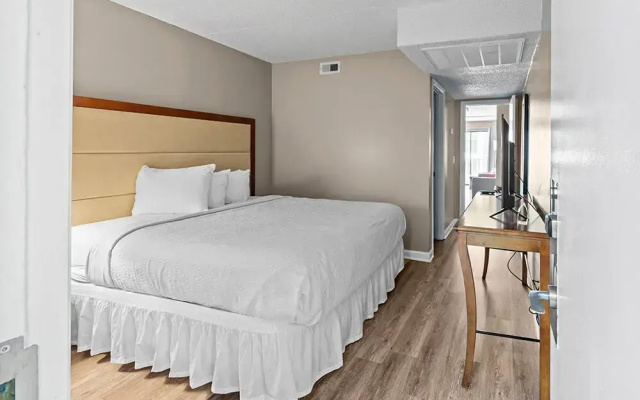 1 Bedroom Double Suite with resort view