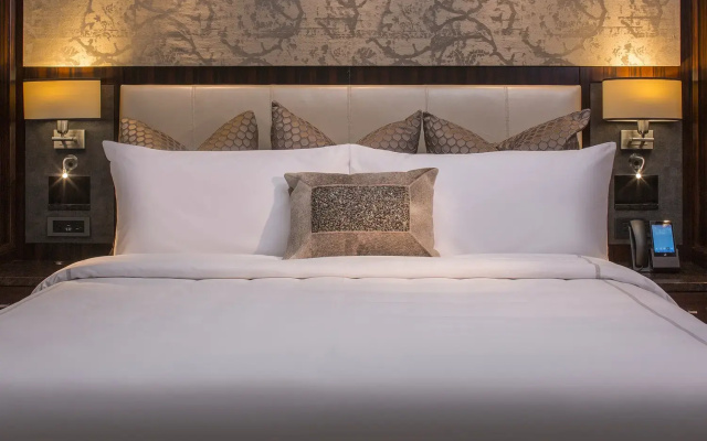 Classic Double Suite