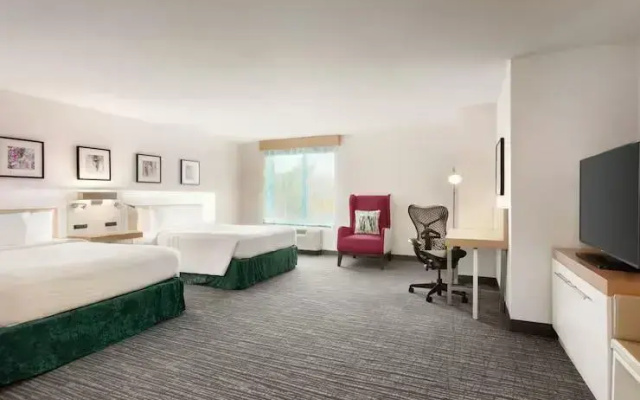 Standard Twin Mobility Accessible room