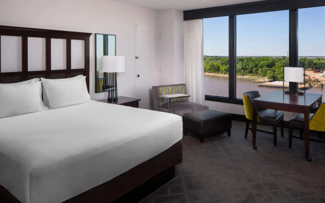 Suite with river view