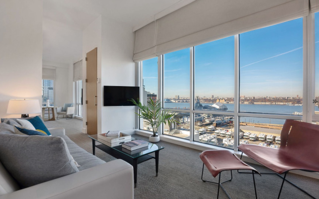 Hudson Double Suite