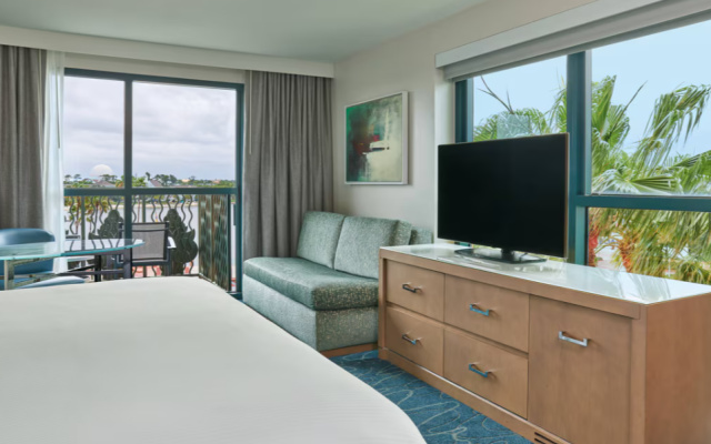 Deluxe Double Guest room with balcony and with Resort view