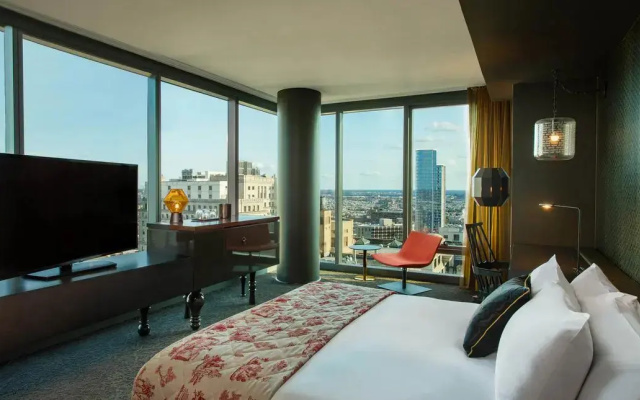 Cool Corner Double room with skyline view