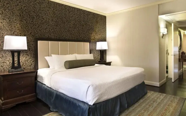 Double Governor's Suite