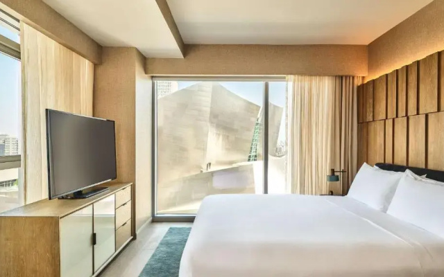 1 Bedroom Premium Double Suite with sunset view