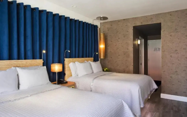 Deluxe Accessible room
