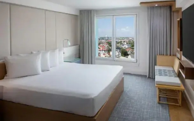 Double room with city view