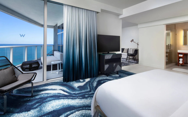 1 Bedroom Fantastic Corner Double Suite with balcony and oceanfront