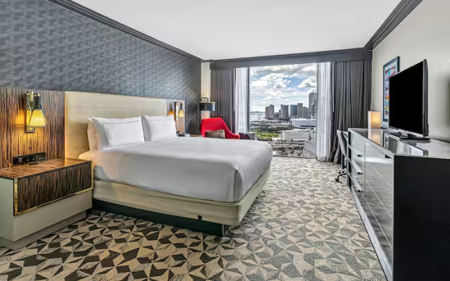 Junior Suite with bay view