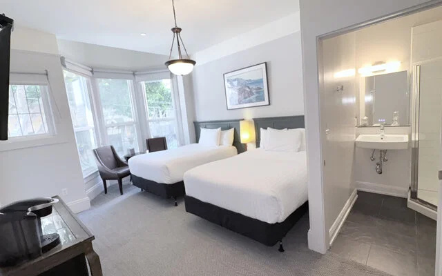 Deluxe Quadruple room
