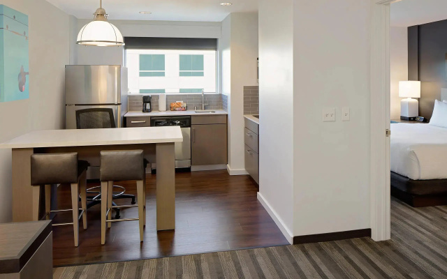 1 Bedroom Double Kitchen Suite