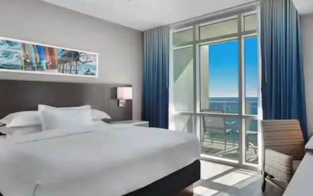 2 Bedrooms Accessible Suite with ocean view