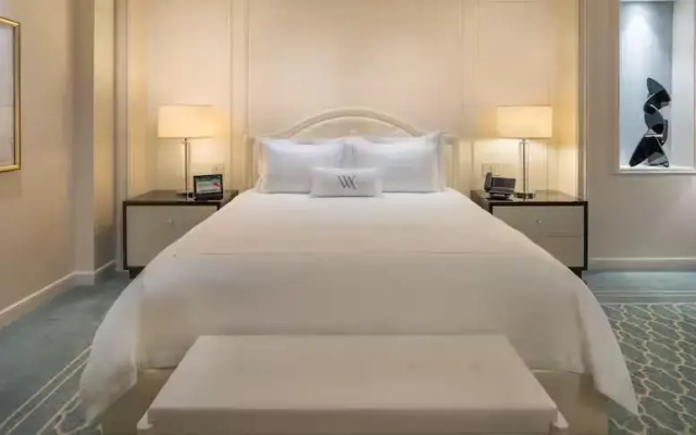 Deluxe (Hearing Accessible) room