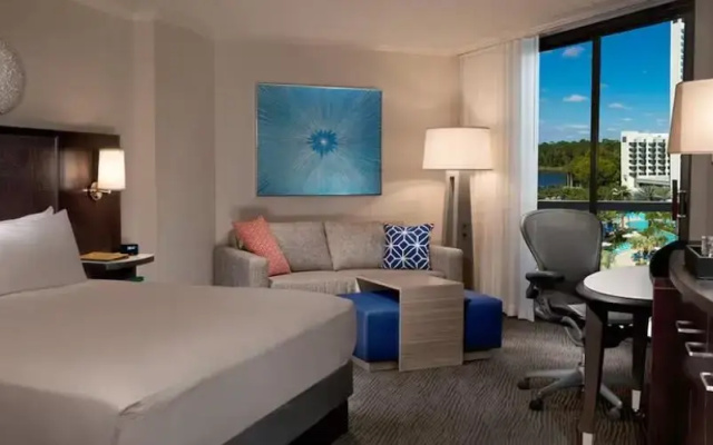 1 Bedroom Island Accessible Suite