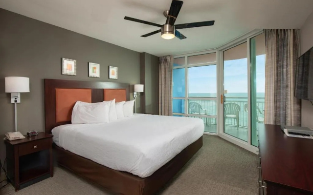 2 Bedrooms room oceanfront