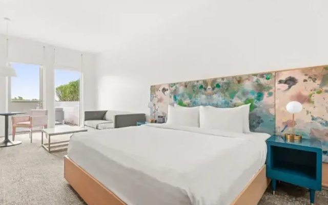 Deluxe room with balcony