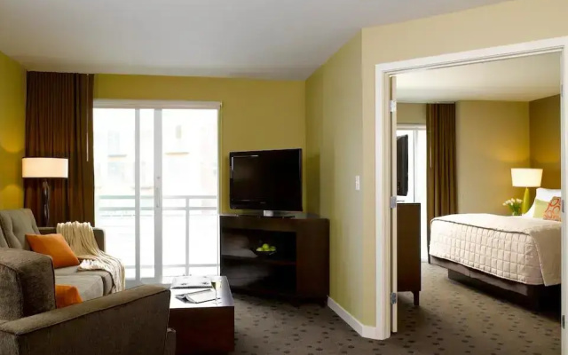 1 Bedroom Double Suite