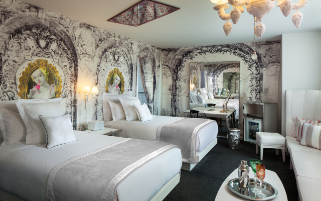 Alexandria Iconic Twin room