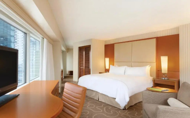 Pinnacle Double room with city view