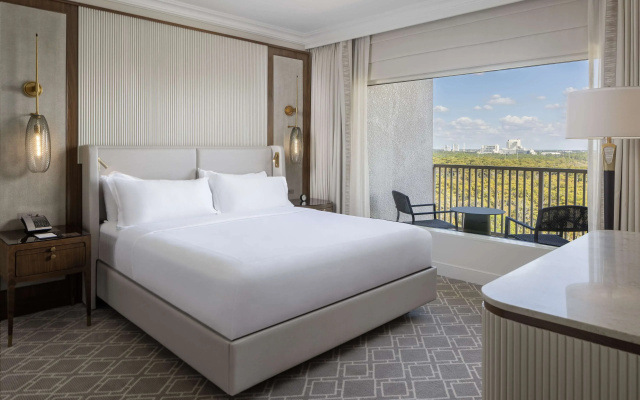 2 Bedrooms Deluxe Suite with balcony