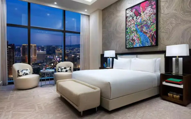 4 Bedrooms Chairman Villa