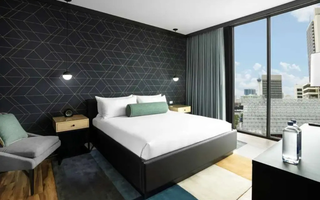 2 Bedrooms Gallery Penthouse ADA Suite