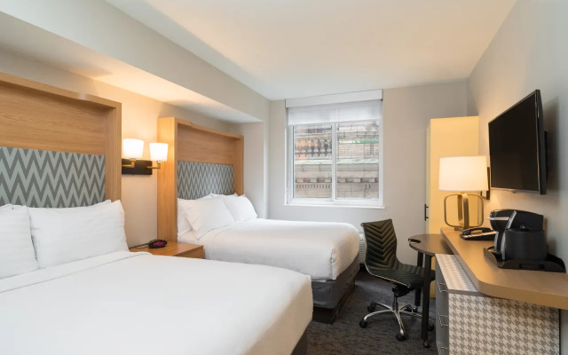 Standard Quadruple room