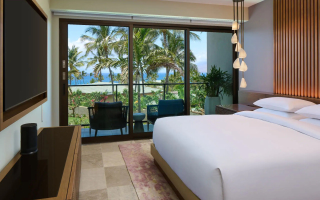 3 Bedrooms Ilikai Villa with partial ocean view