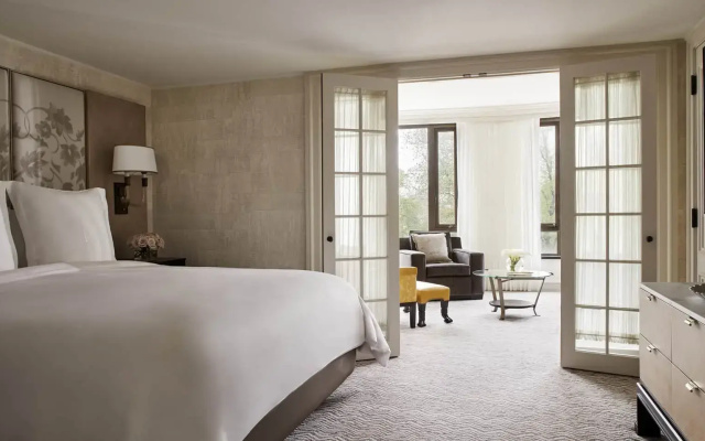 Senator Double Suite
