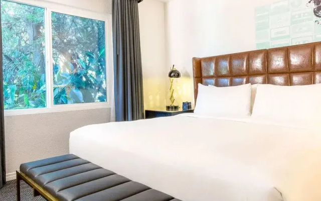 1 Bedroom Double Residence