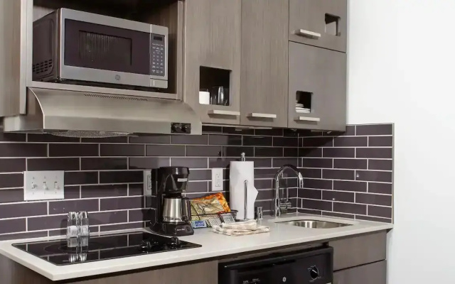 Accessible Double Studio Kitchen Suite