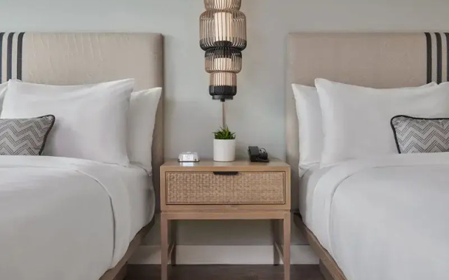 Pierside Twin room