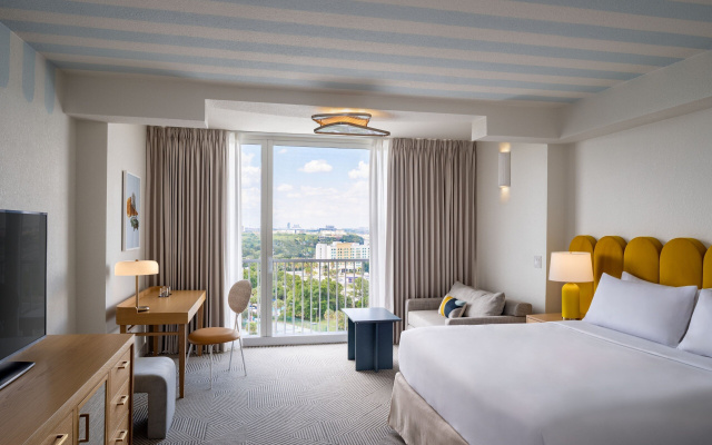 High Floor room with city view