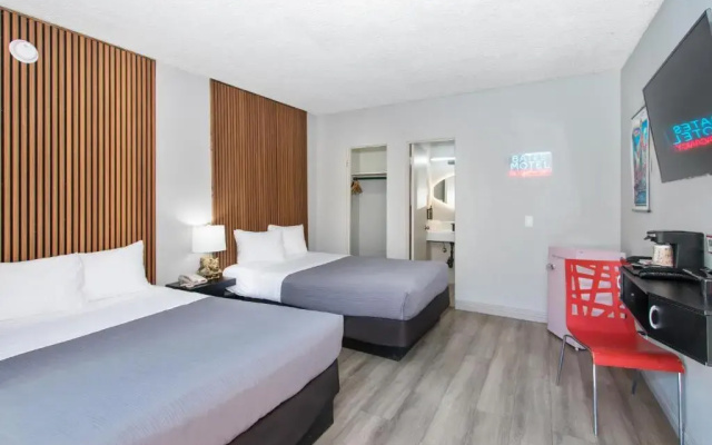 Quadruple room