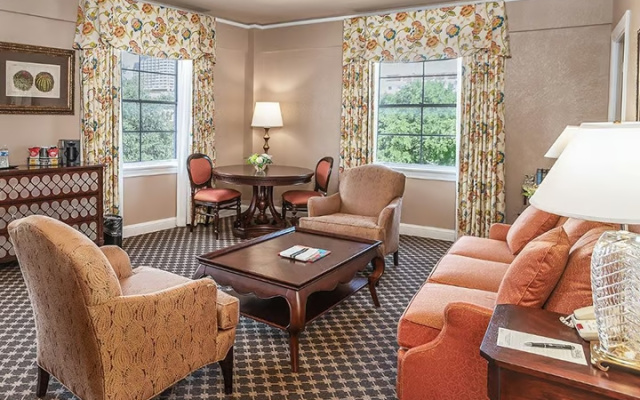 Alamo Plaza Suite