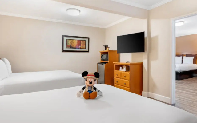 2 Bedrooms Suite