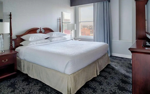 Corner Double Suite