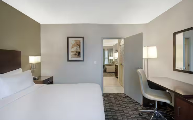 Two-room South Wing Building Suite