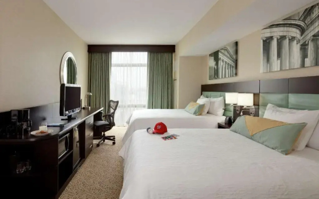 Mobility/Hearing Accessible with Tub Quadruple room