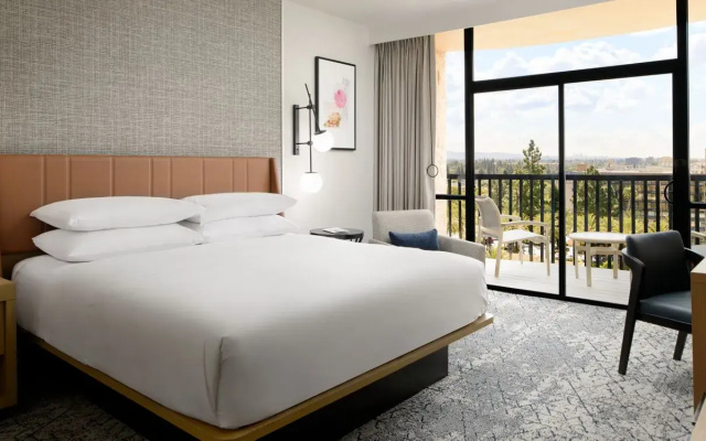 Double Club room